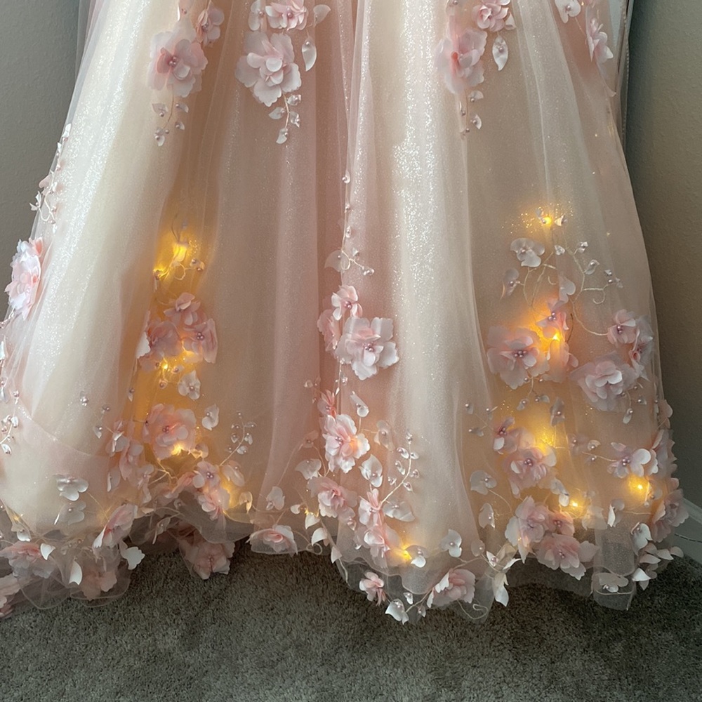 Formal gown/dress - Picture 12 of 16